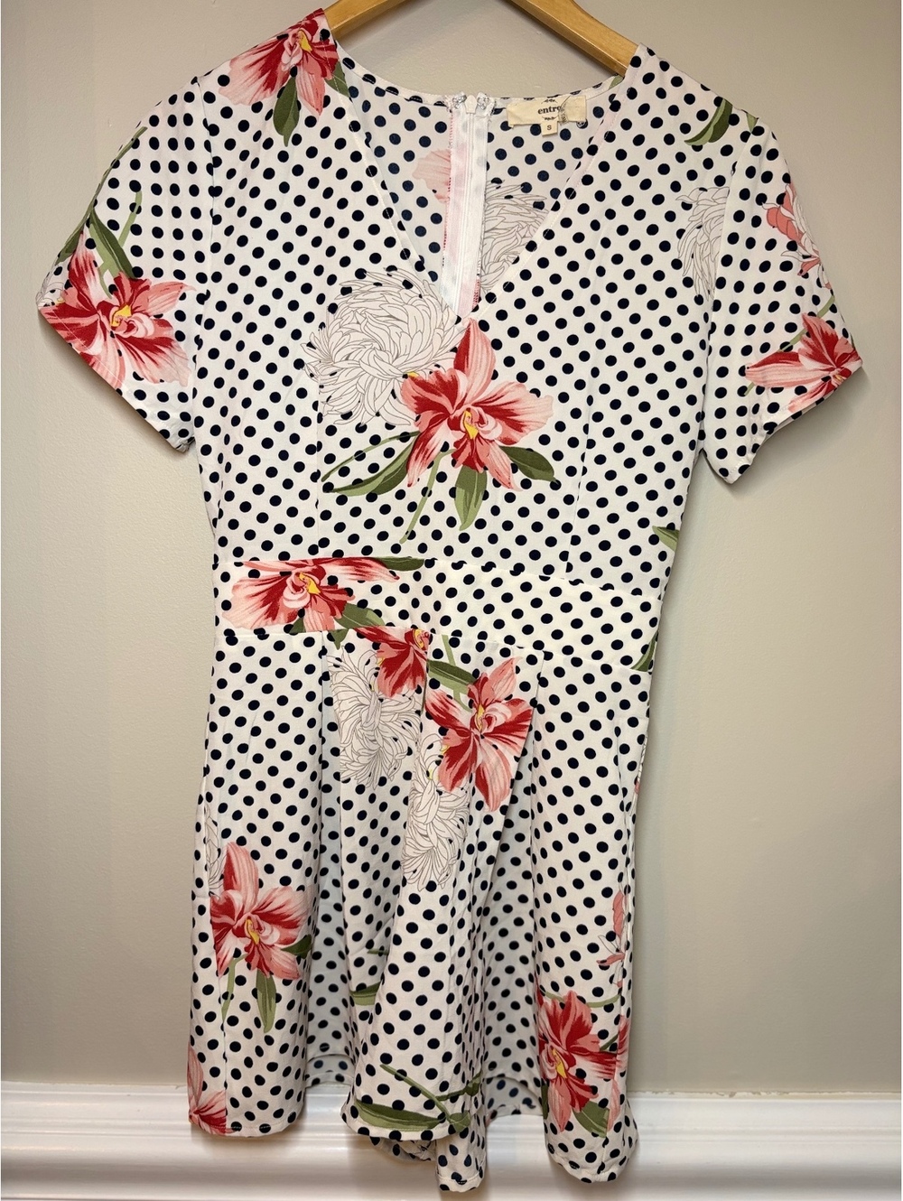 Entro Women's Polka Dot and Floral Print Shorts Romper S